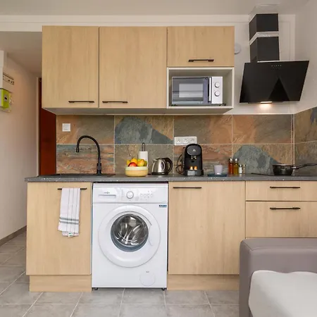 Cosy Nest - Host Provence شقة لا سين سور مير